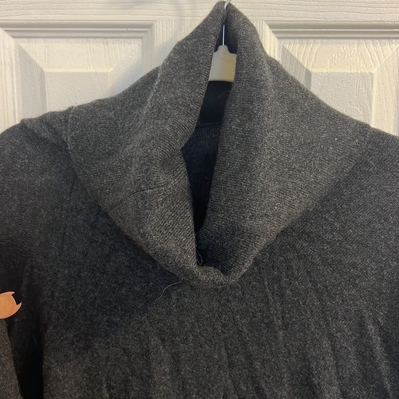 Neiman Marcus cashmere dark gray poncho - Picture 2 of 5
